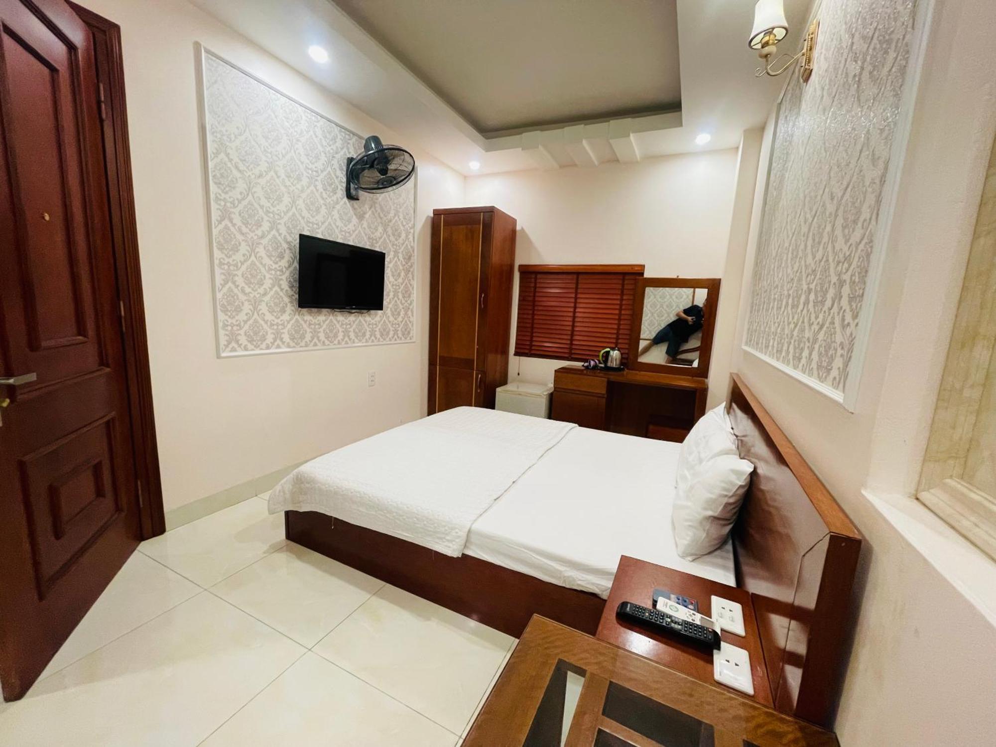 Victoria Hotel Ha Long Esterno foto
